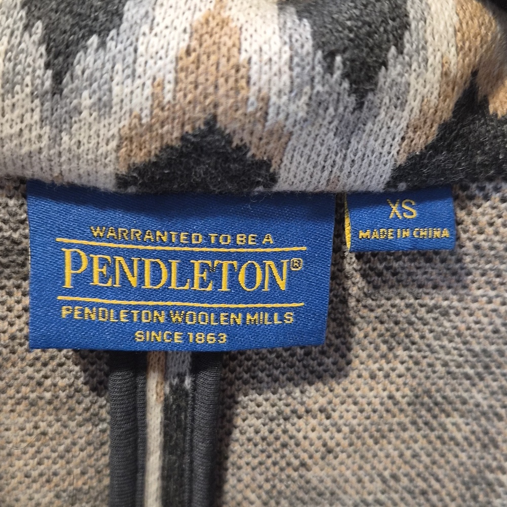 Pendleton Geometric Knit Blazer - Picture 2 of 5
